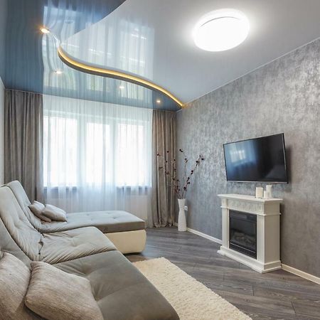 Apartment Dom Kino Minsk Exterior foto